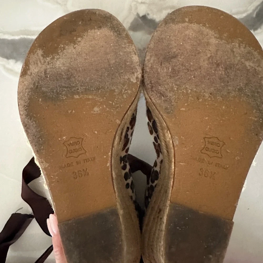 Vintage Moschino Animal Print wedge ankle strap shoes w/ribbon tie. size -6.5 - Picture 6 of 14